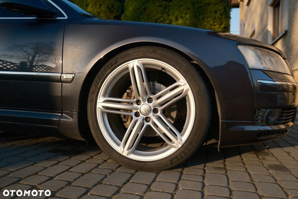 Audi A8 3.0 TDI Quattro - 25