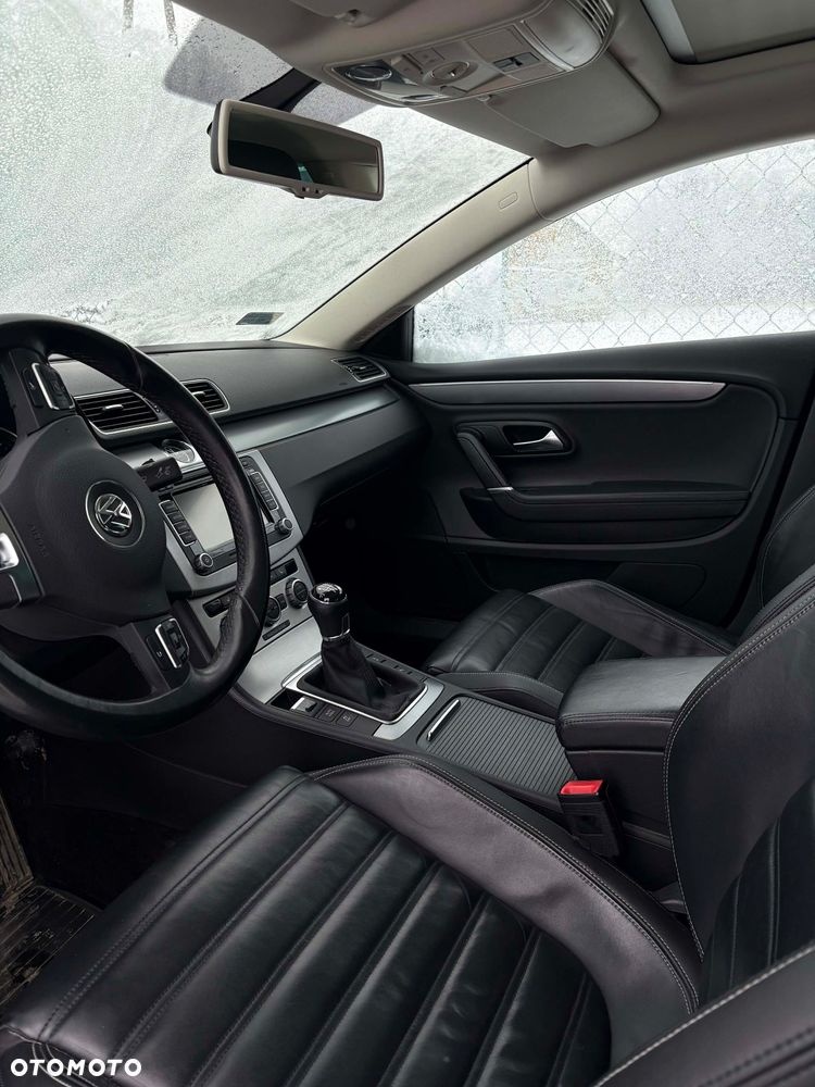 Volkswagen Passat 2.0 TDI BlueMotion Technology Comfortline - 13