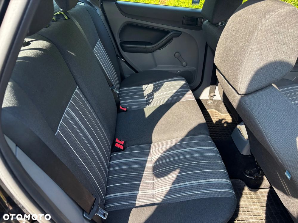 Ford Focus - 6