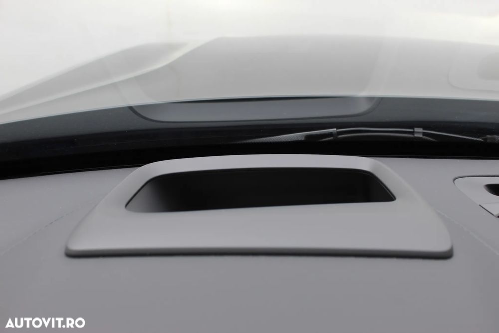 Volvo XC 90 T8 AWD Ultra Dark - 40