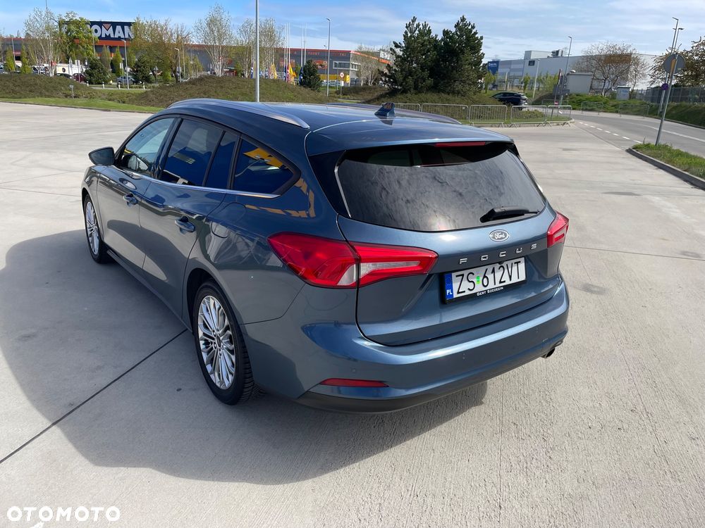 Ford Focus 1.0 EcoBoost STart-Stopp-System TITANIUM - 5