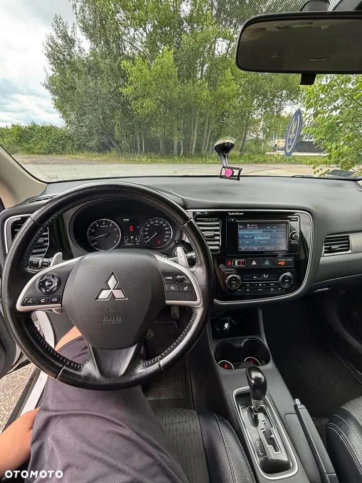 Mitsubishi Outlander 2.0 Intense + CVT - 8