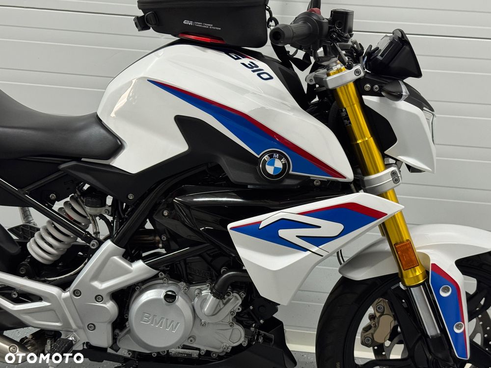BMW G - 9