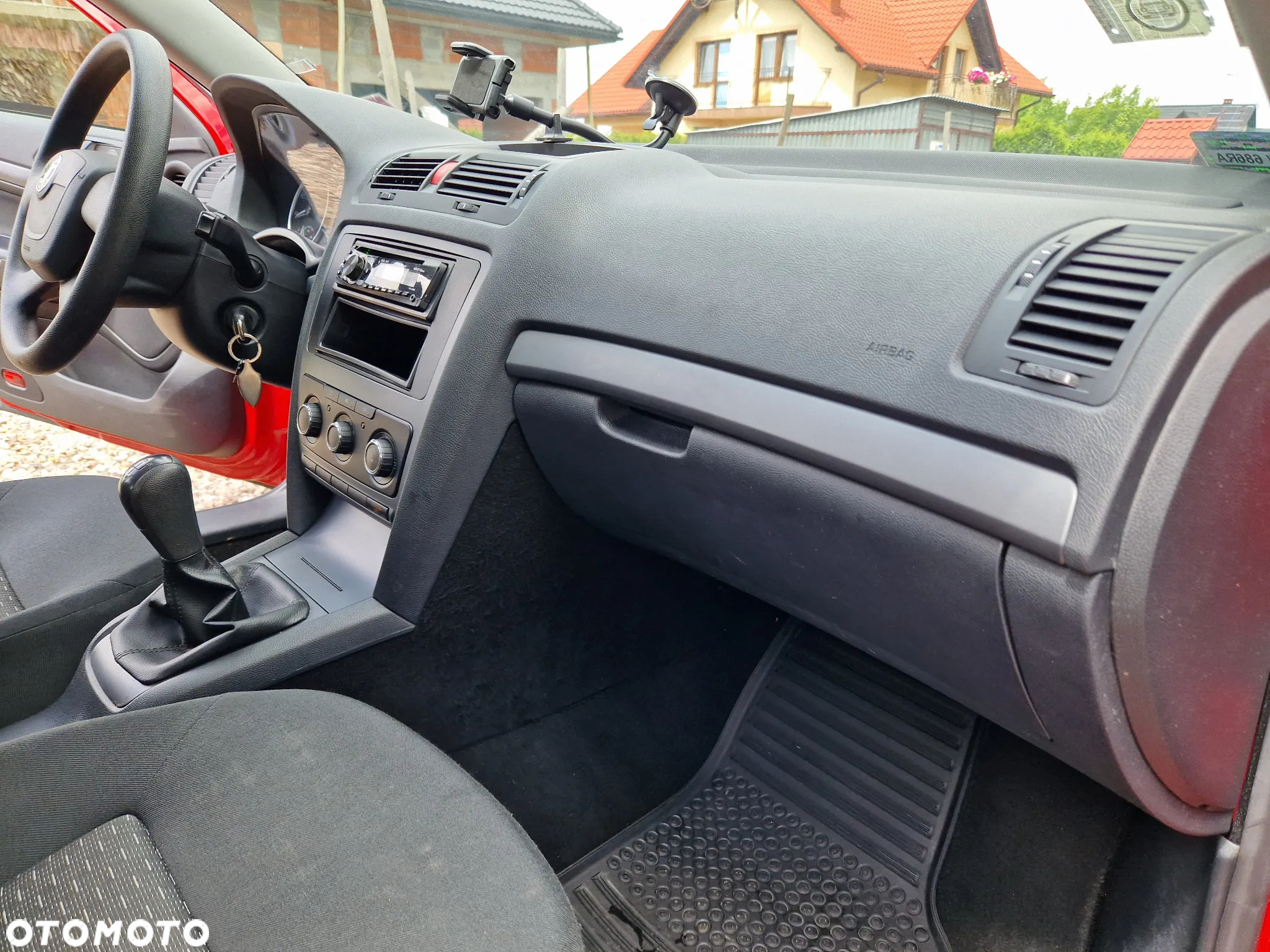Skoda Octavia 1.6 Ambiente - 26