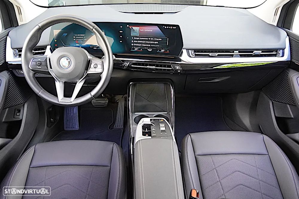 BMW 225xe Active Tourer e xDrive Edição Optimized - 26