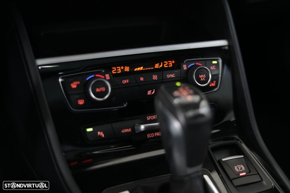 BMW 225xe Active Tourer Advantage - 13