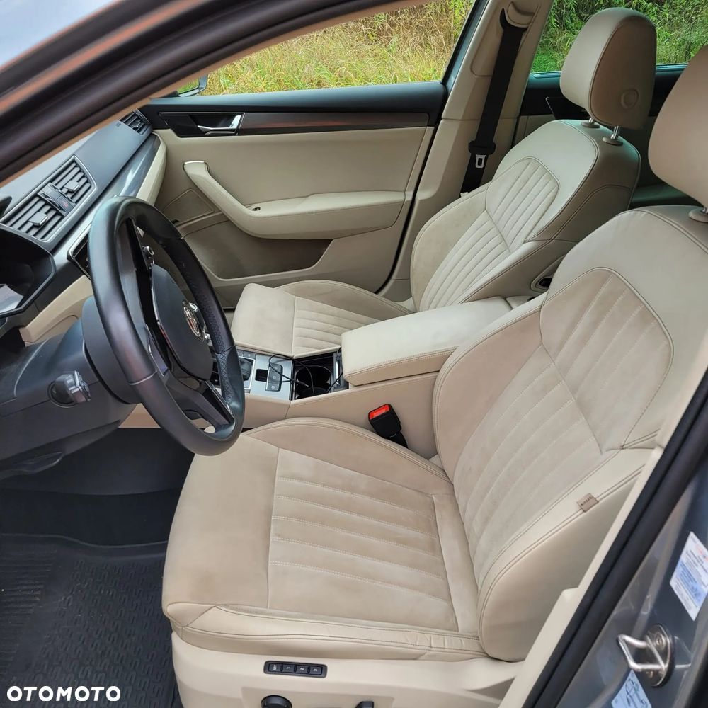 Skoda Superb 2.0 TDI SCR Style DSG - 9