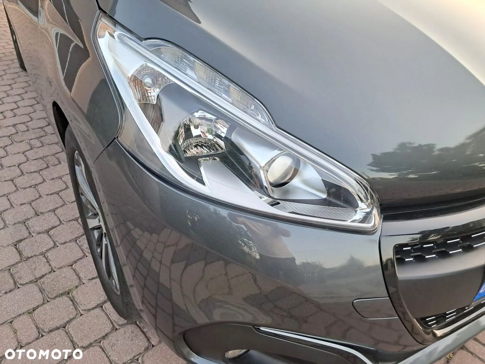 Peugeot 208 PureTech 82 Allure - 24