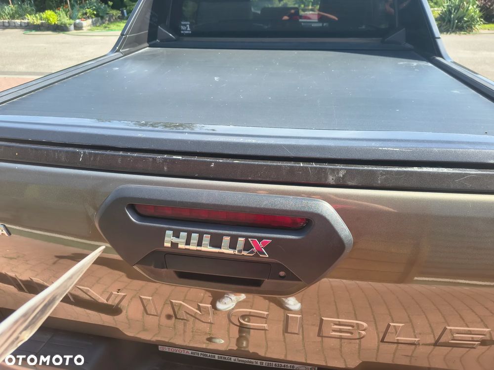 Toyota Hilux 2.8 D-4D Double Cab Invincible 4x4 - 8