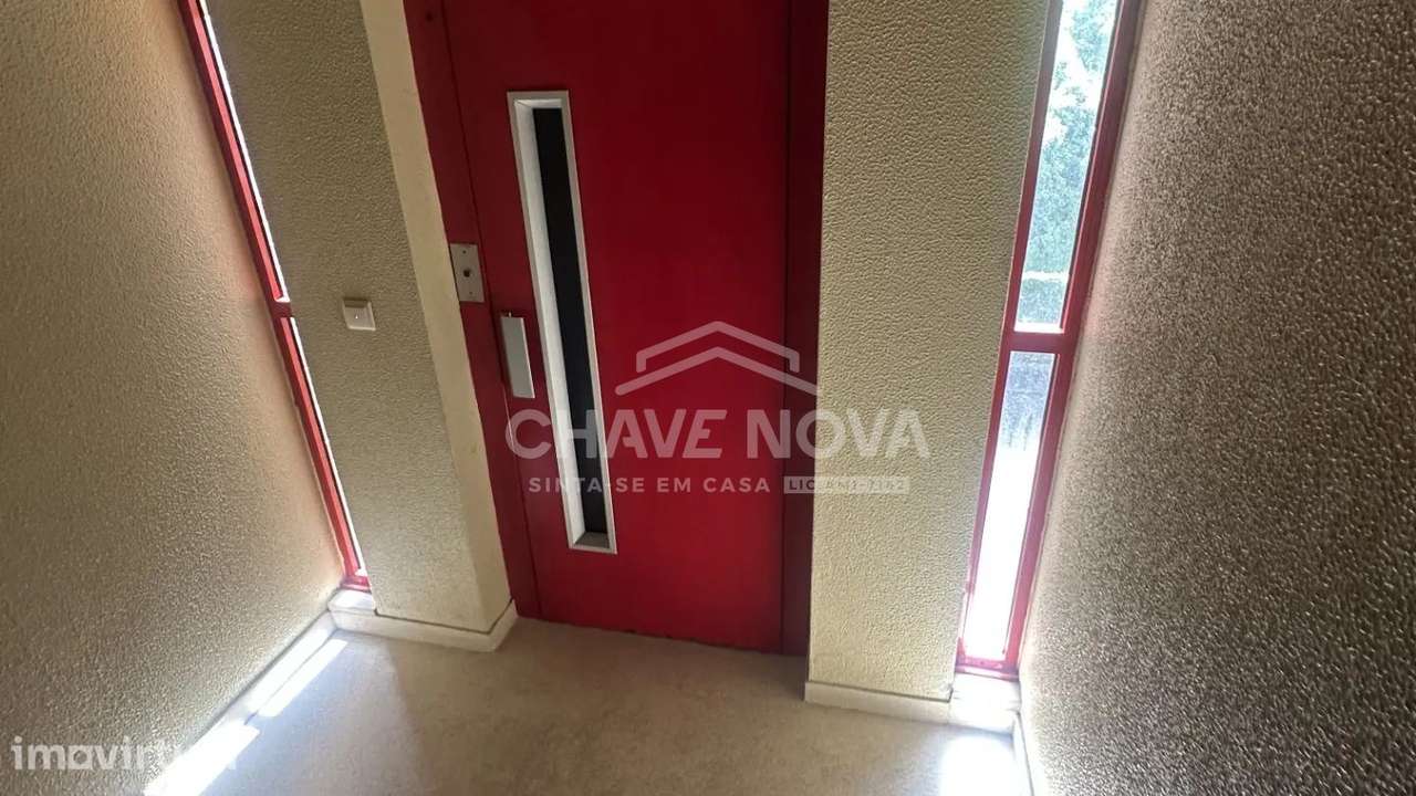 PS - Apartamento T3 situado na zona de Coimbrões - Grande imagem: 5/19
