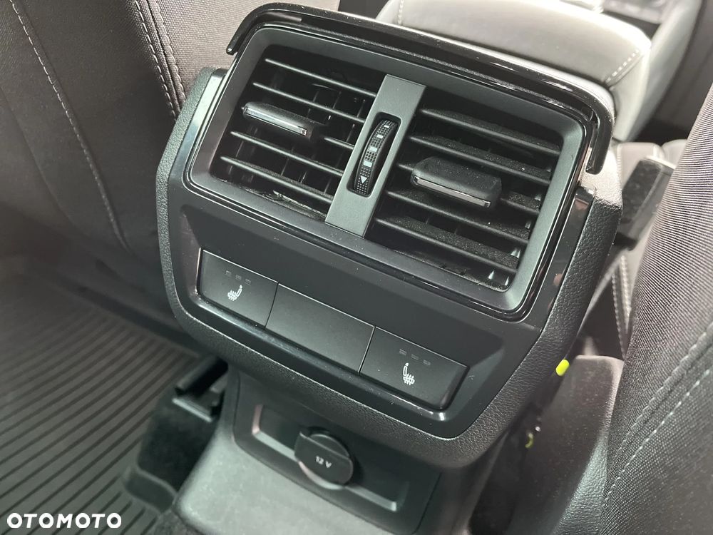 Skoda Karoq 2.0 TSI 4x4 Sportline DSG - 25