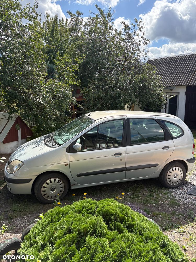 Renault Scenic 1.9 dCi Authentique - 6