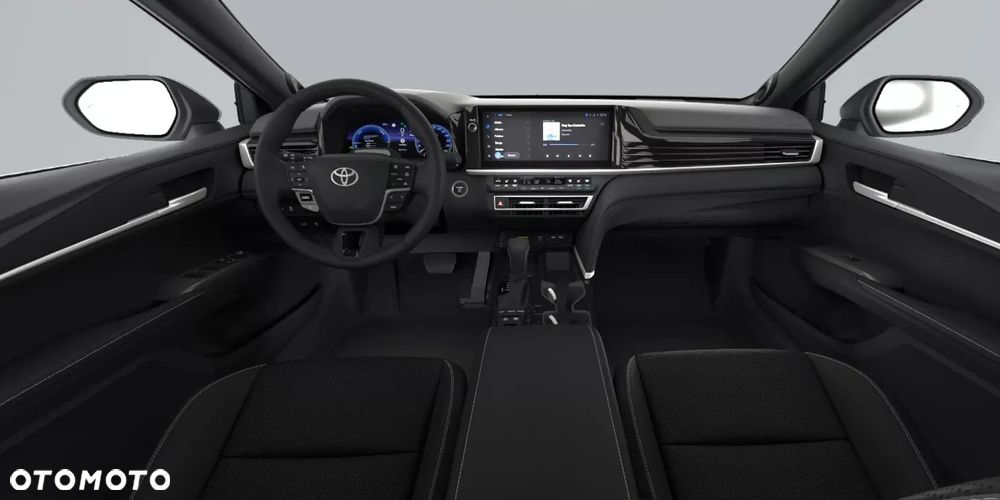 Toyota Camry - 4