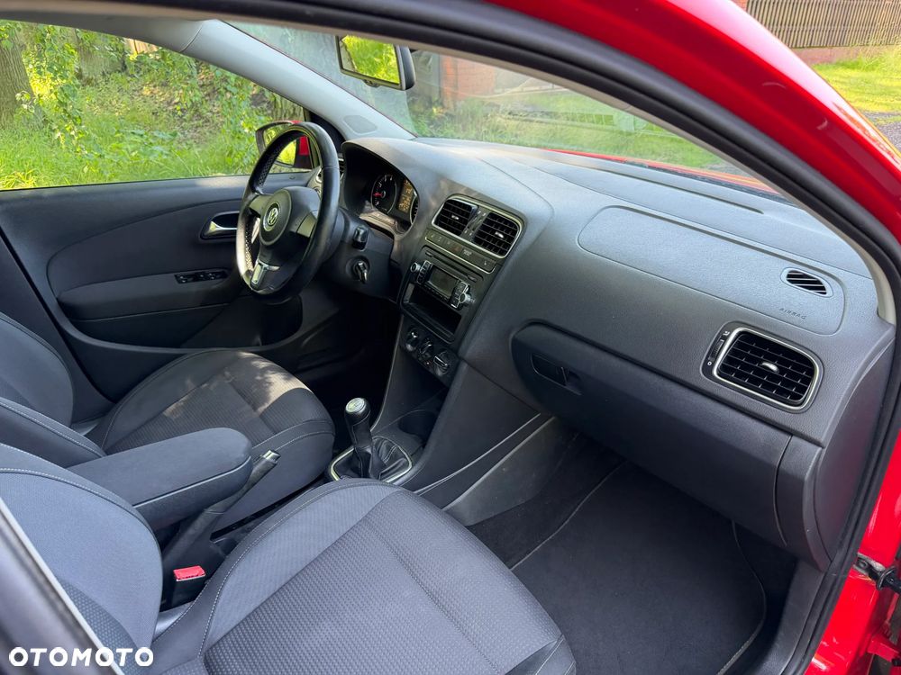 Volkswagen Polo - 30