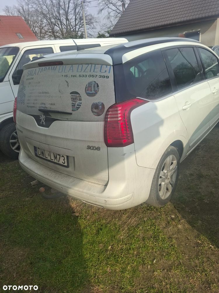 Peugeot 5008 HDI FAP 150 Family - 3