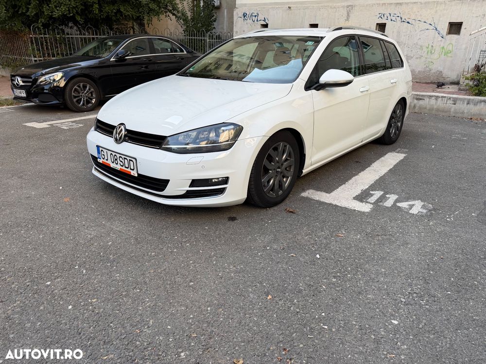 Volkswagen Golf - 2