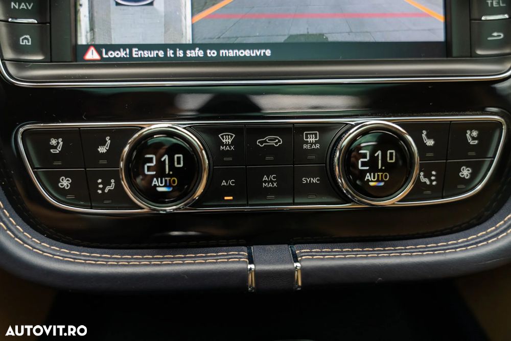 Bentley Bentayga - 27