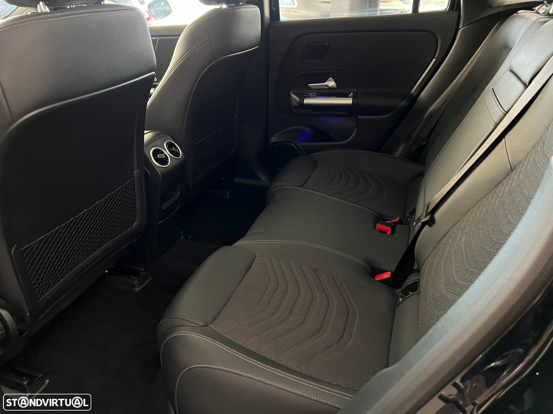 Mercedes-Benz EQA 250+ Progressive - 13