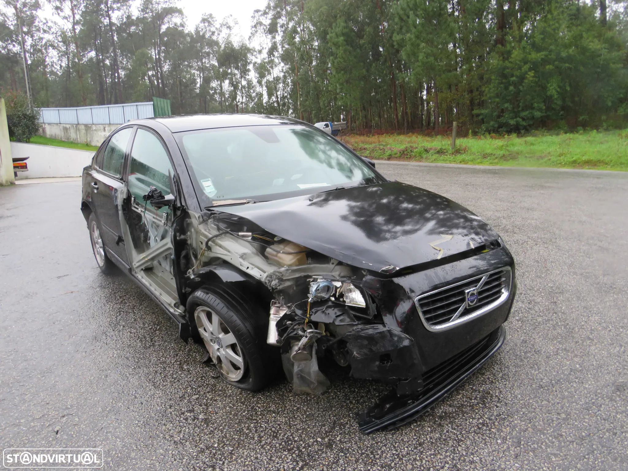 Volvo S40 2.0 D (136cv) de 2008 - Peças Usadas (8282) - 1