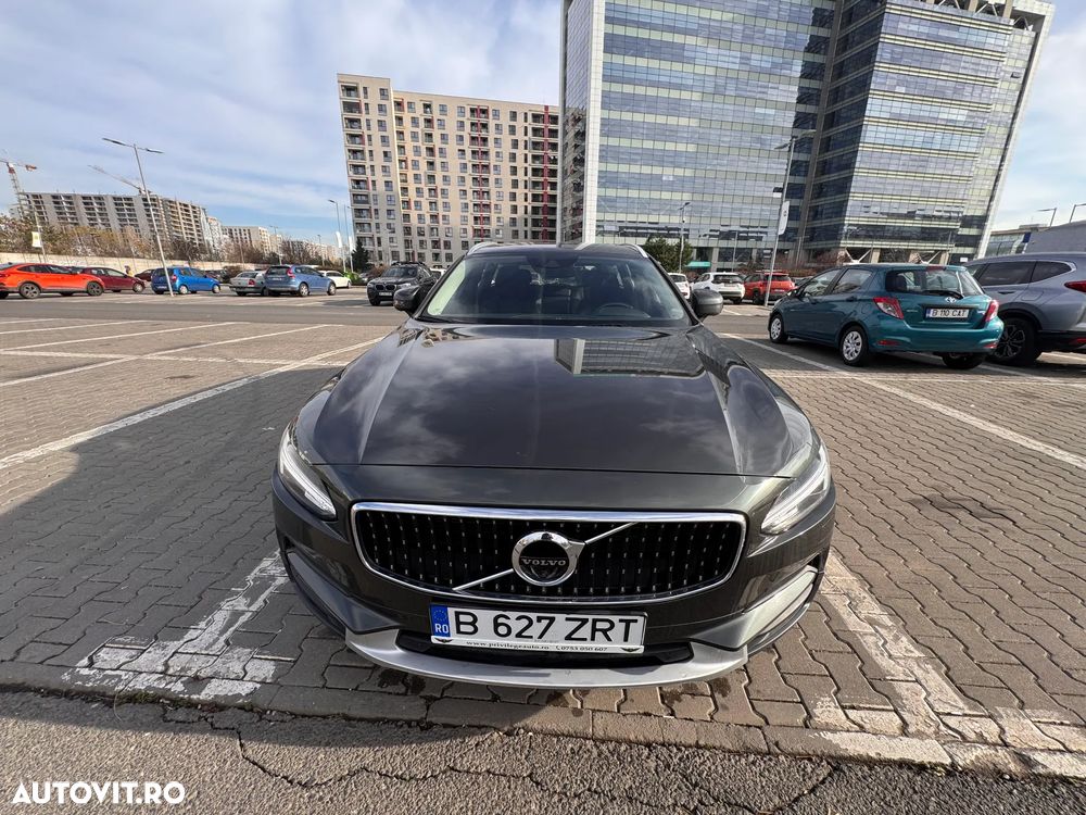 Volvo V90 Cross Country D5 AWD Geartronic - 2