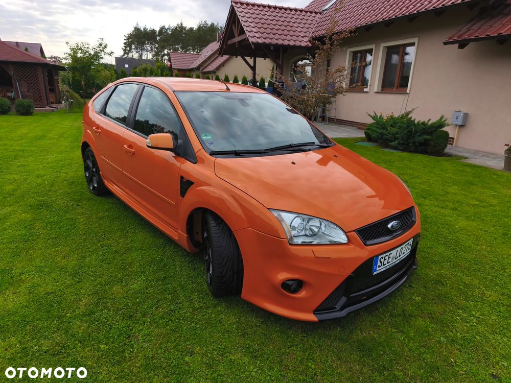 Ford Focus ST - 11