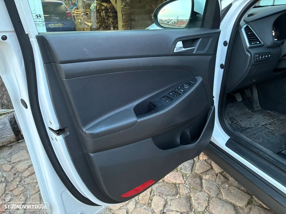 Hyundai Tucson - 10