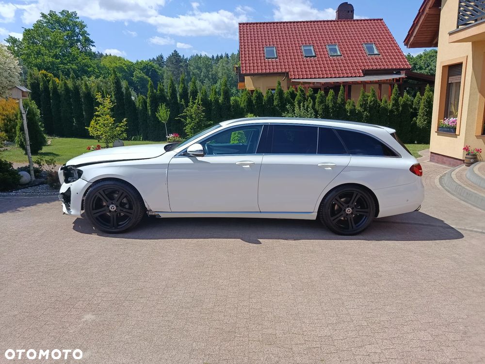 Mercedes-Benz Klasa E 220 d 9G-TRONIC - 4