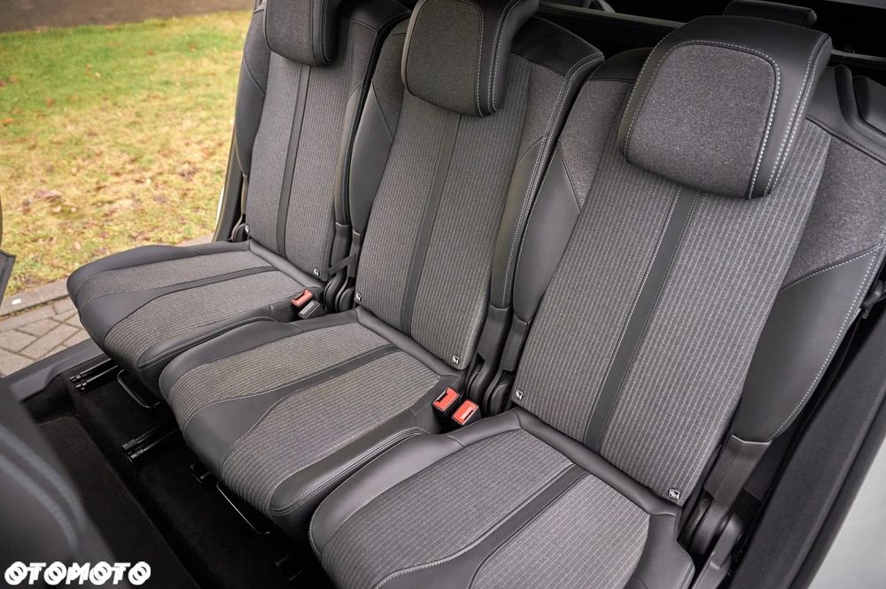 Peugeot 5008 BlueHDi 130 EAT8 Allure Pack - 26