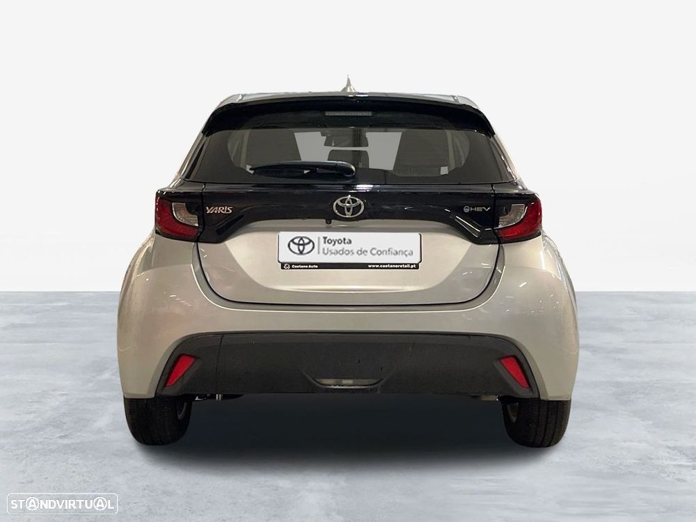 Toyota Yaris - 4