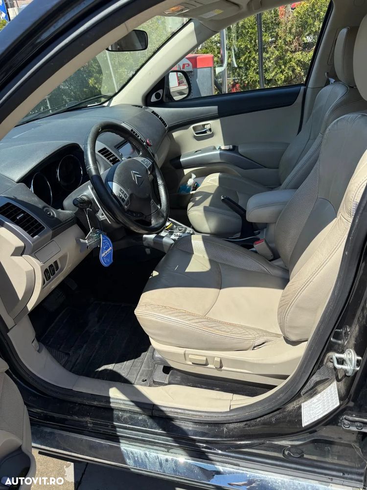 Citroën C-Crosser 2.2 HDI Exclusive - 4