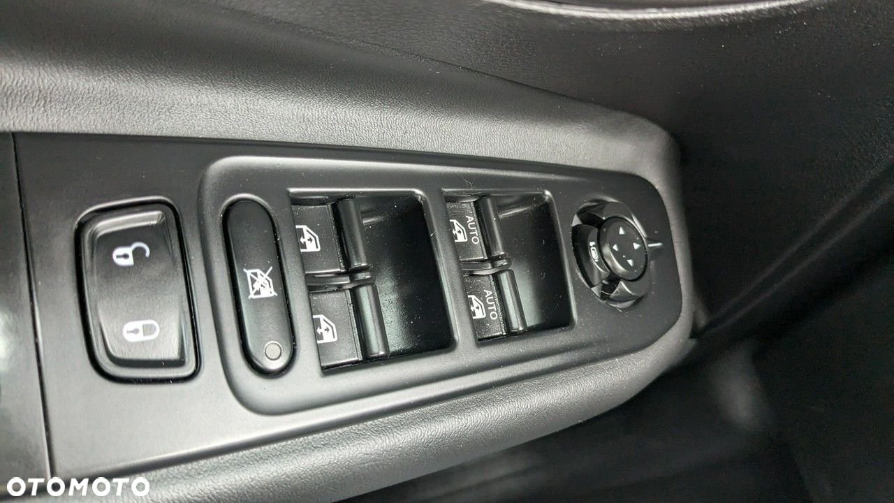 Jeep Renegade - 33