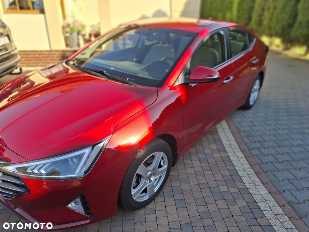 Hyundai Elantra 1.6 Premium - 1