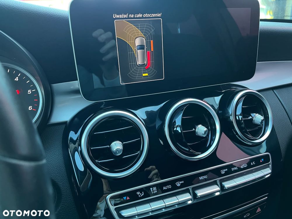 Mercedes-Benz Klasa C 200 d - 15