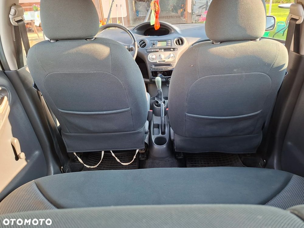 Toyota Yaris 1.4 D-4D - 7