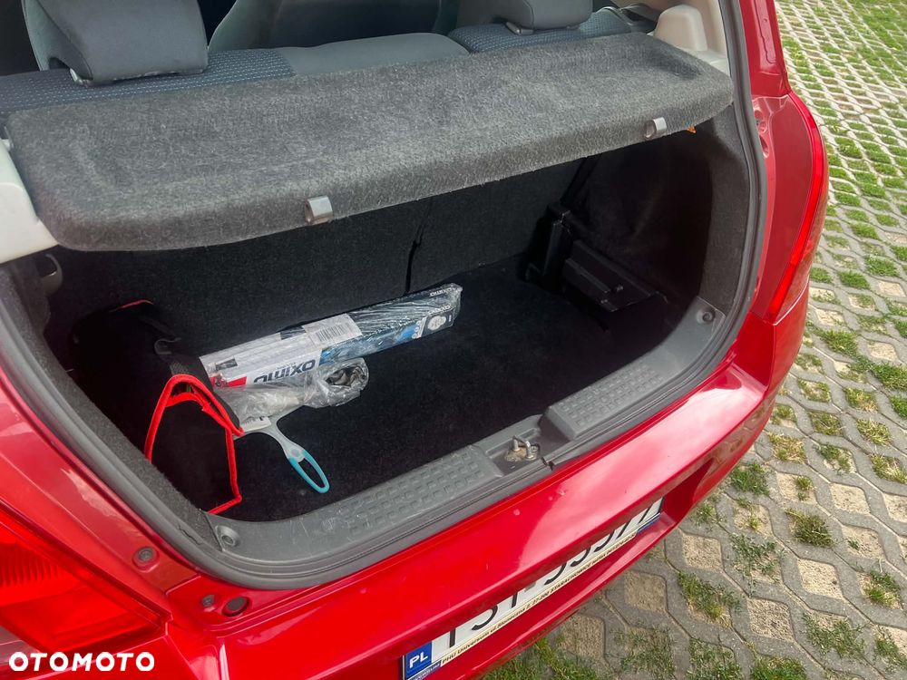 Suzuki Swift 1.3 Club - 11