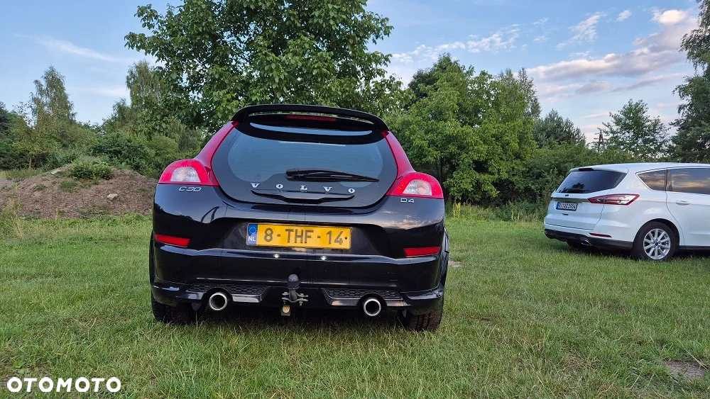 Volvo C30 D4 R-Design - 3