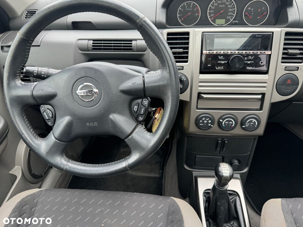 Nissan X-Trail 2.2 dCi 4x4 Elegance - 20