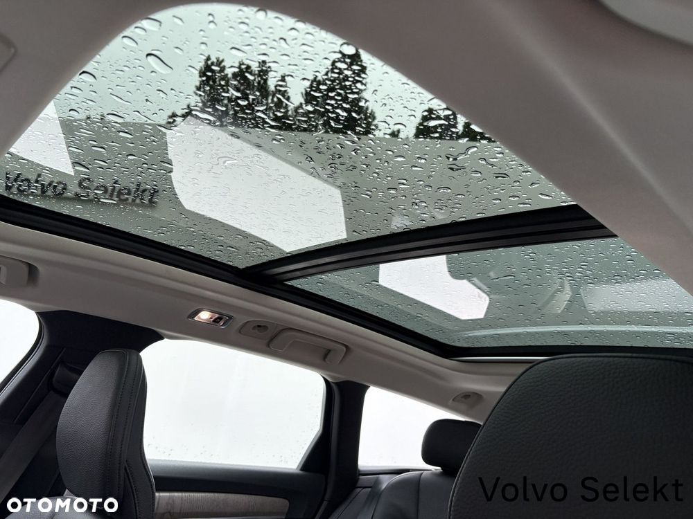 Volvo V90 Cross Country - 19