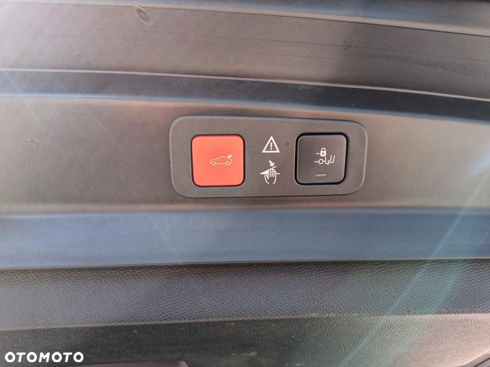 Peugeot 5008 - 16