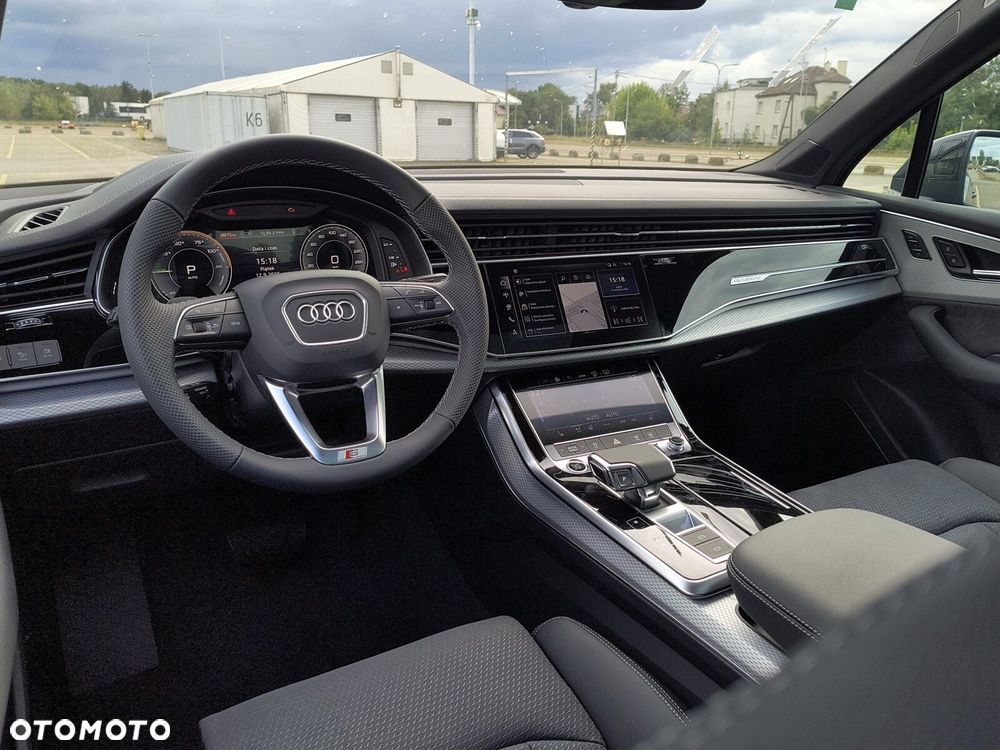 Audi Q7 60 TFSI e PHEV Quattro S Line Tiptr - 16