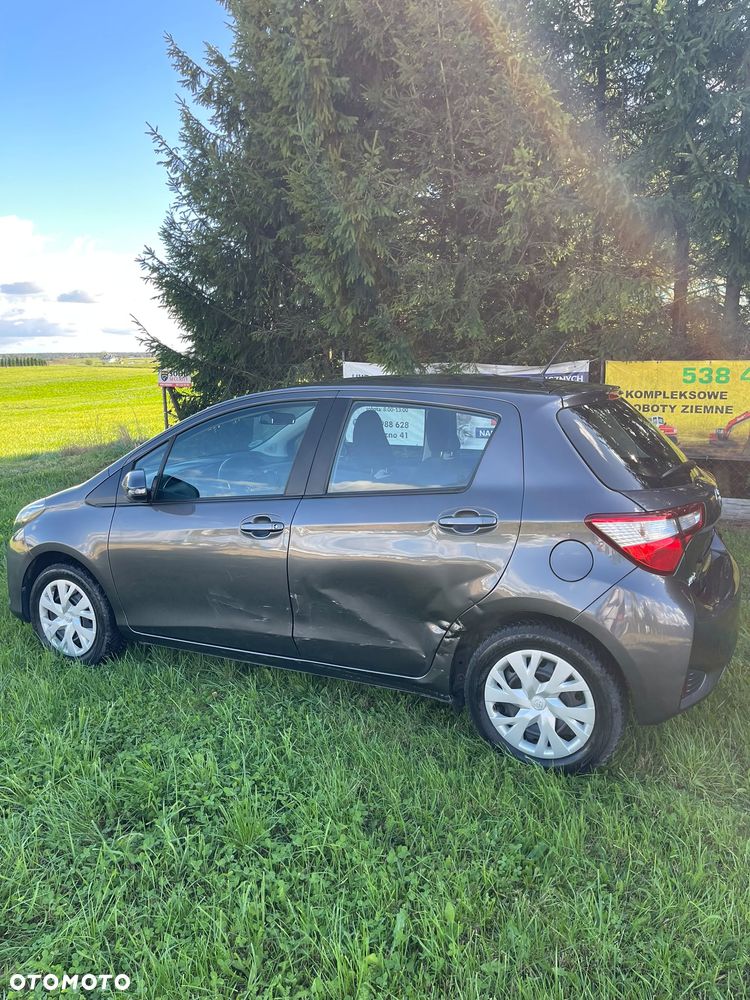 Toyota Yaris 1.0 Premium EU6 - 6