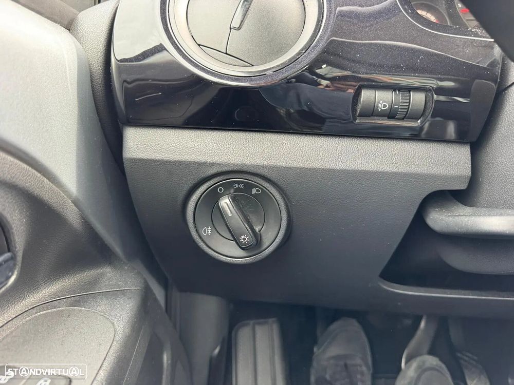 VW Up! 1.0 BlueMotion Move - 23