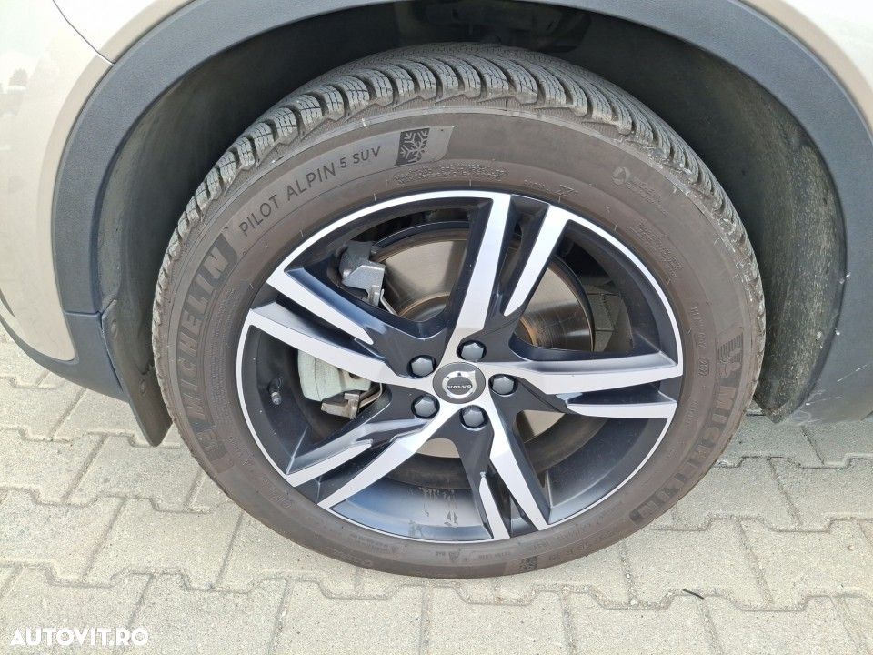 Volvo XC 40 - 20