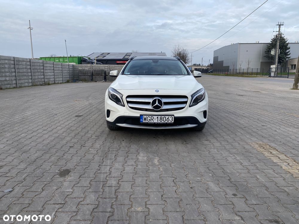 Mercedes-Benz GLA 250 4-Matic - 2