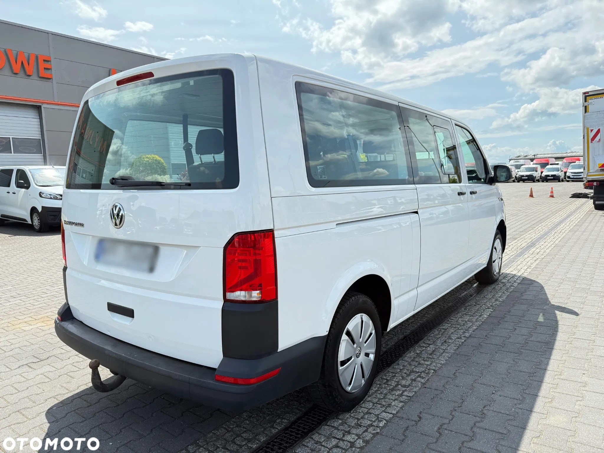Volkswagen Transporter T6.1 TDI L2H1 Plus Comfortline - 4