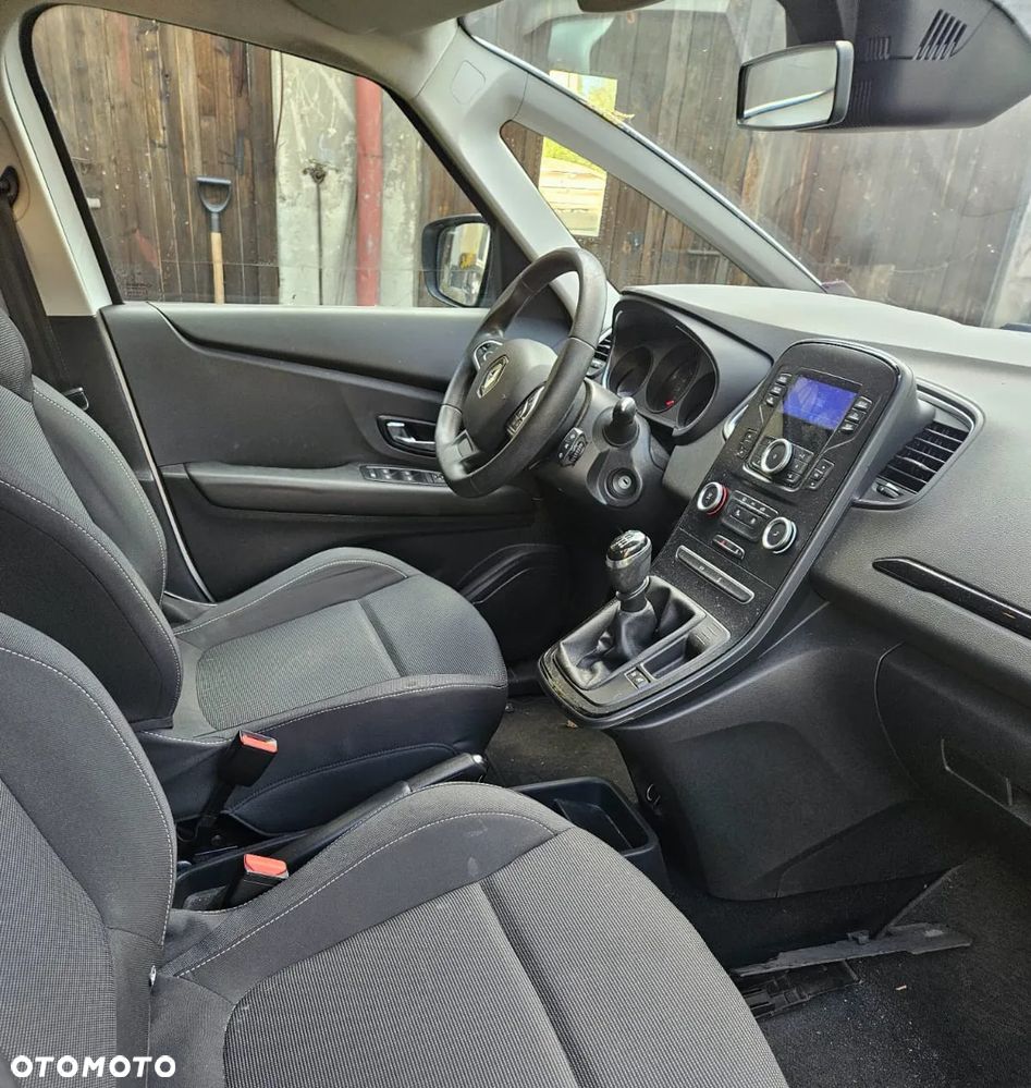 Renault Scenic - 2