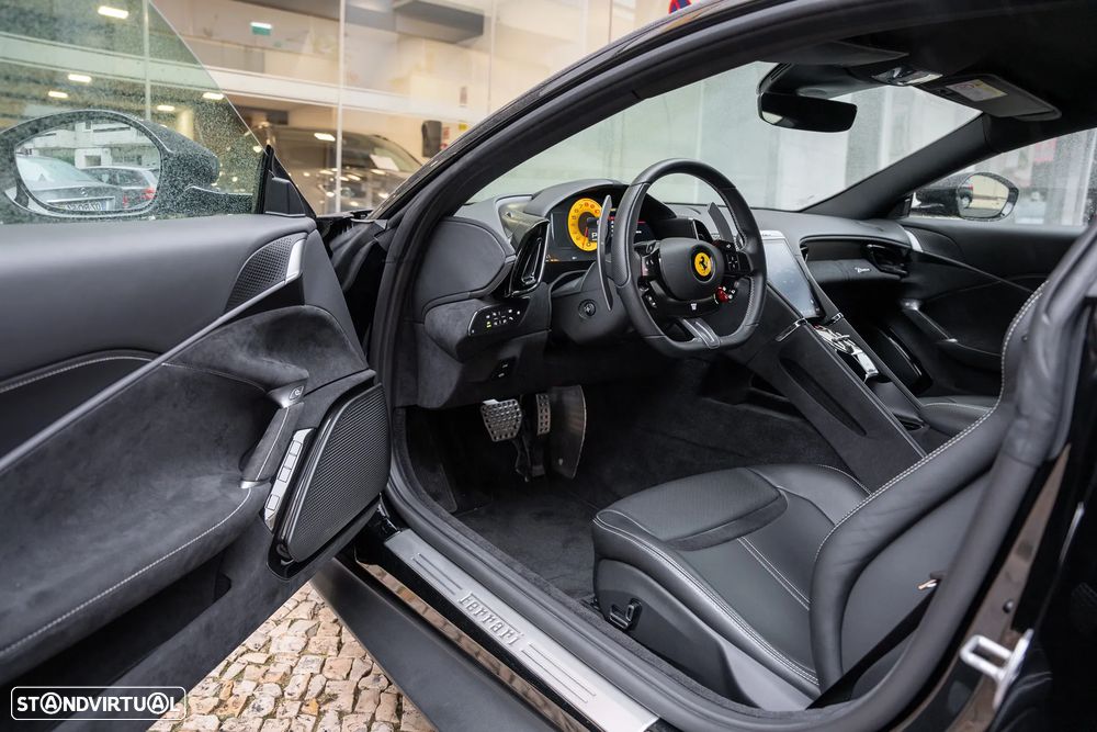 Ferrari Roma 3.9 Twin-Turbo V8 - 31