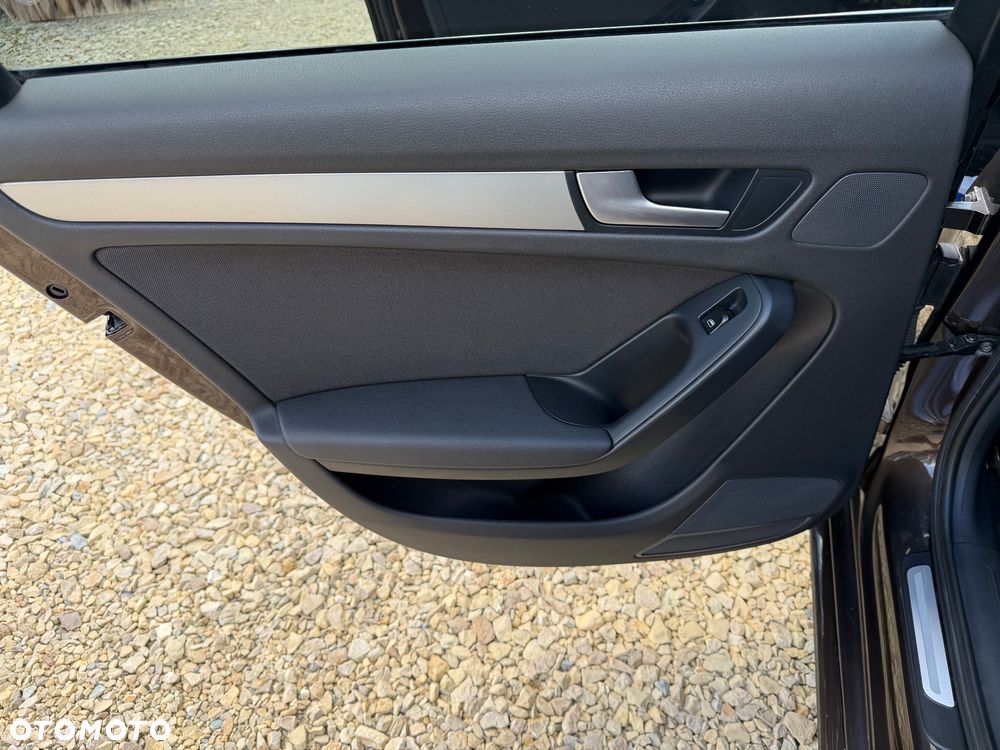 Audi A4 Avant 2.0 TDI DPF Attraction - 12