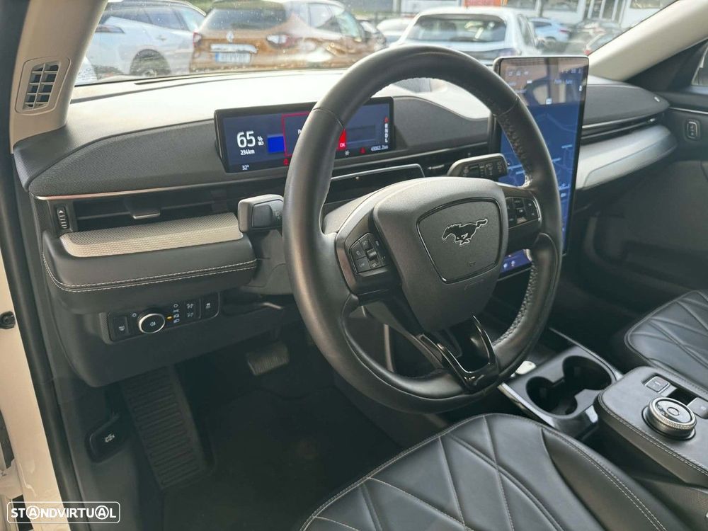Ford Mustang Mach-E 75.7 kWh Base - 20