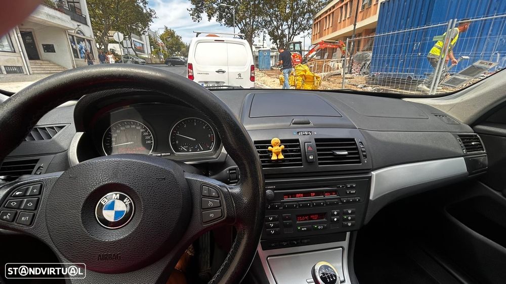 BMW X3 2.0 d - 9
